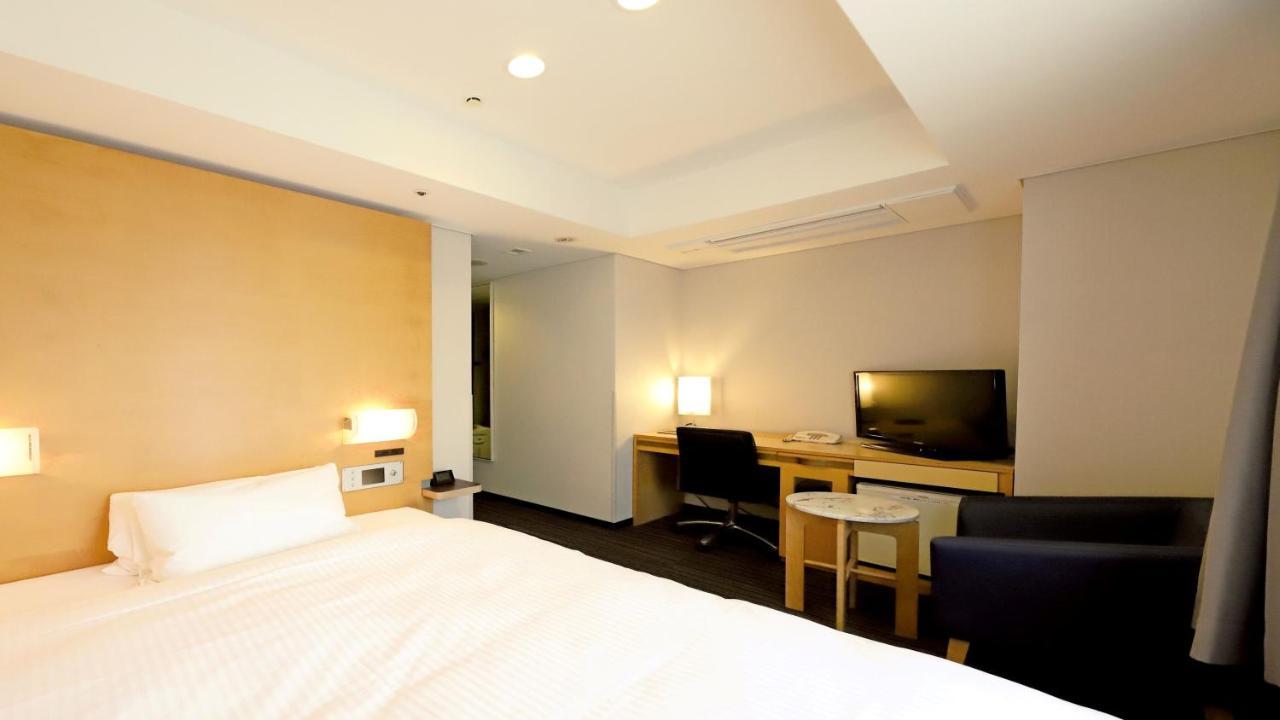 Smile Hotel Osaka Yotsubashi Exterior photo